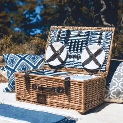 Belmont Picnic Basket, Set For 4 | 1