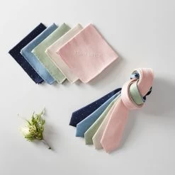 Bulletin Dot Tie | 1