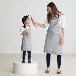 Williams Sonoma Bay Stripe Apron | 4 -Grocery Store williams sonoma bay stripe apron c 3