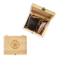 Wooden Gift Set, Flask And Knife | 2 -Grocery Store wooden gift set flask and knife 1 c